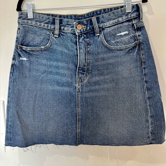 H&M distressed dark indigo denim mini skirt - Picture 1 of 7